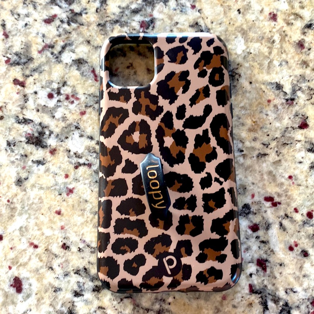 Leopard Loopy Case iPhone 11